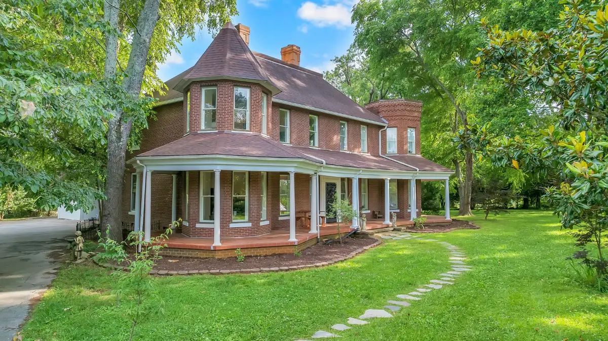 412 E Petty Ln, Winchester, TN 37398 - #1