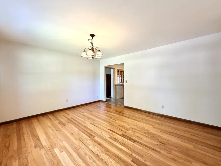 3412 Greenwood Dr, Hopkinsville, KY 42240 - #3