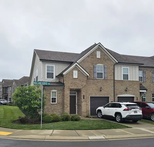 11 Holland Ridge Cir, Lebanon, TN 37090
