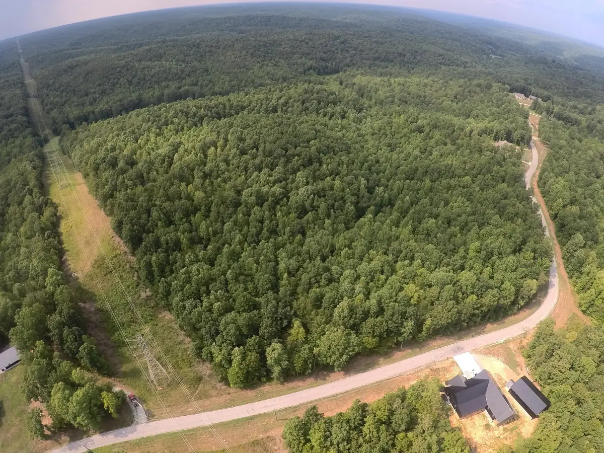 257 Saddlebrook Dr, Hohenwald, TN 38462 - #1