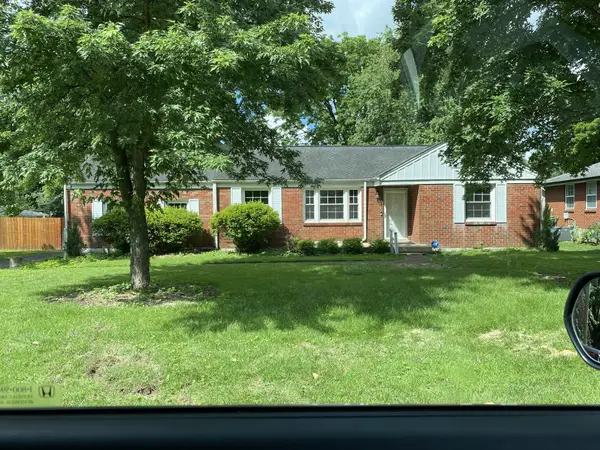 242 Graeme Dr, Nashville, TN 37214