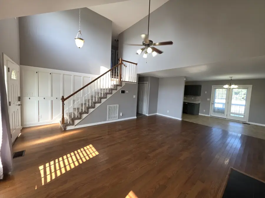 3764 Cindy Jo Dr N, Clarksville, TN 37040 - #3