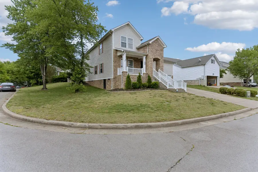 1961 Deep Woods Trl, Nashville, TN 37214 - #2