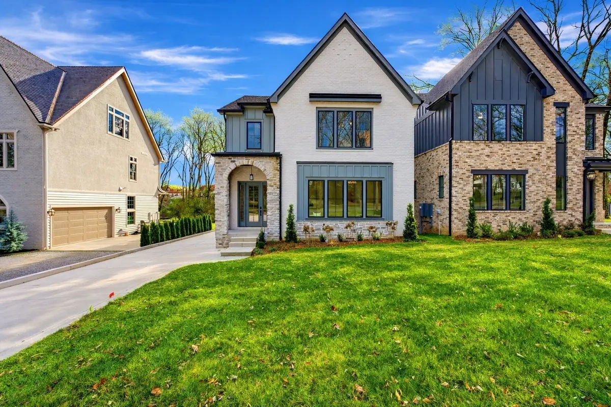 1523 Graybar Ln, Nashville, TN 37215 - #1