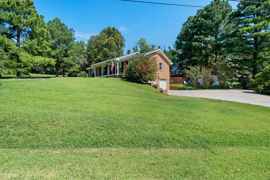 3401 Eastwood Dr, Clarksville, TN 37043 - #3