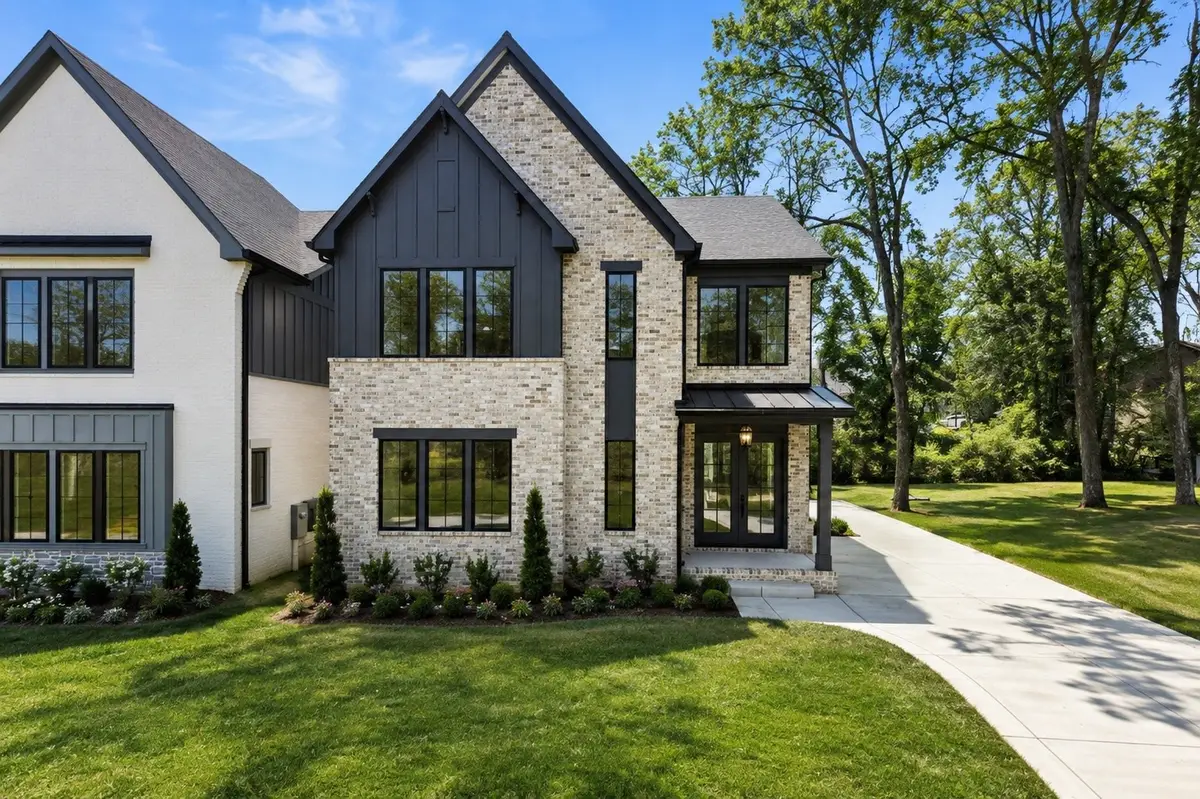 1525 Graybar Ln, Nashville, TN 37215 - #1