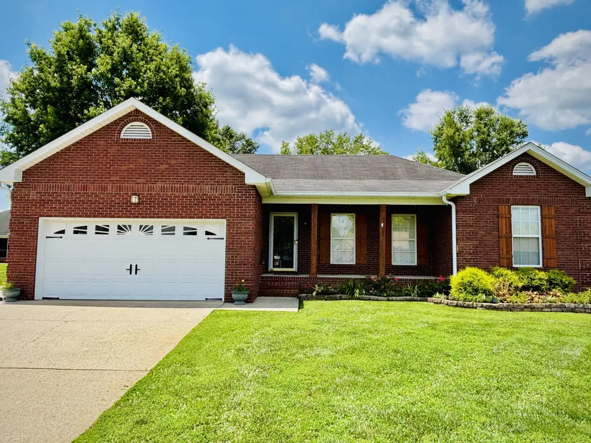 1097 Wedgewood Dr, Gallatin, TN 37066 - #1