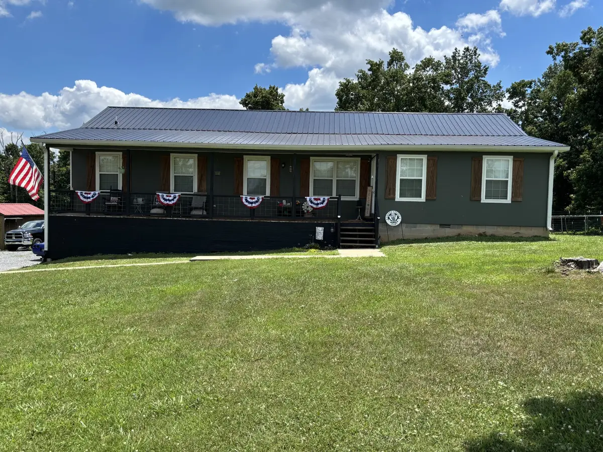 2237 Cold Springs Rd, Lafayette, TN 37083 - #1