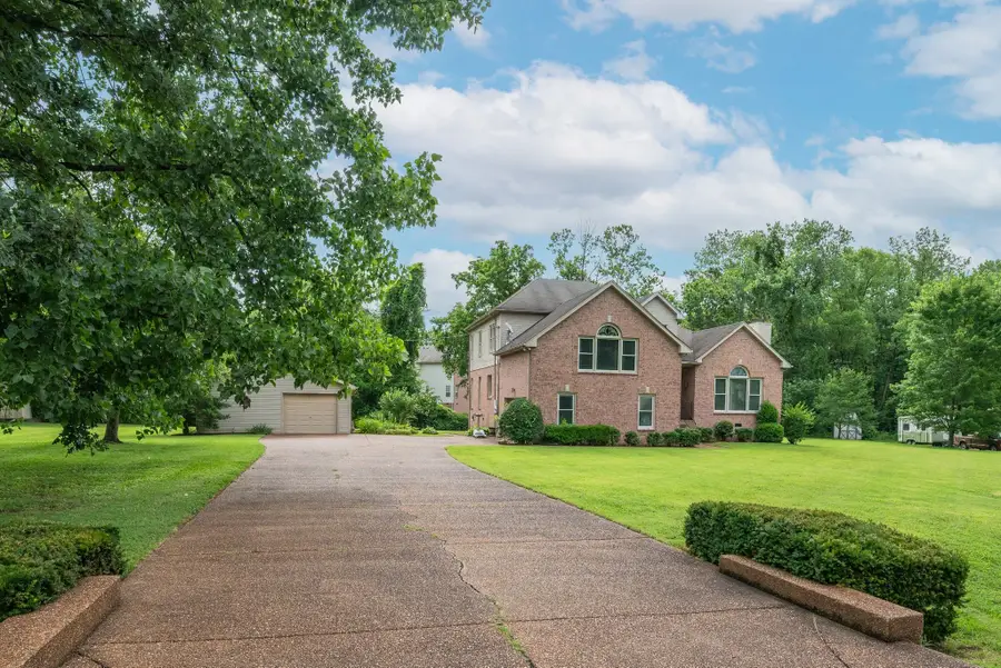 7316 Dunaway Dr, Nashville, TN 37221 - #2