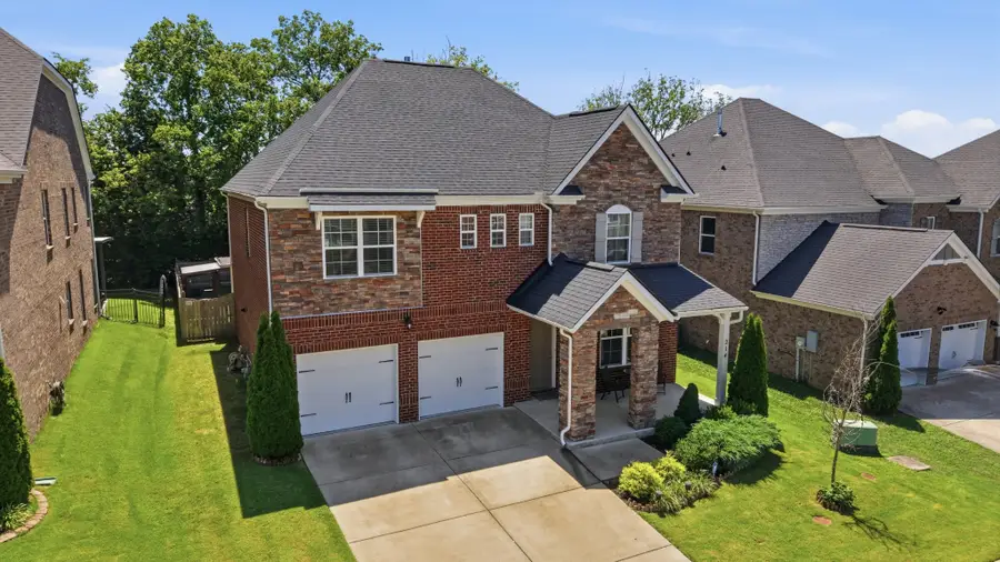 214 Campbell Cir, Mount Juliet, TN 37122 - #2