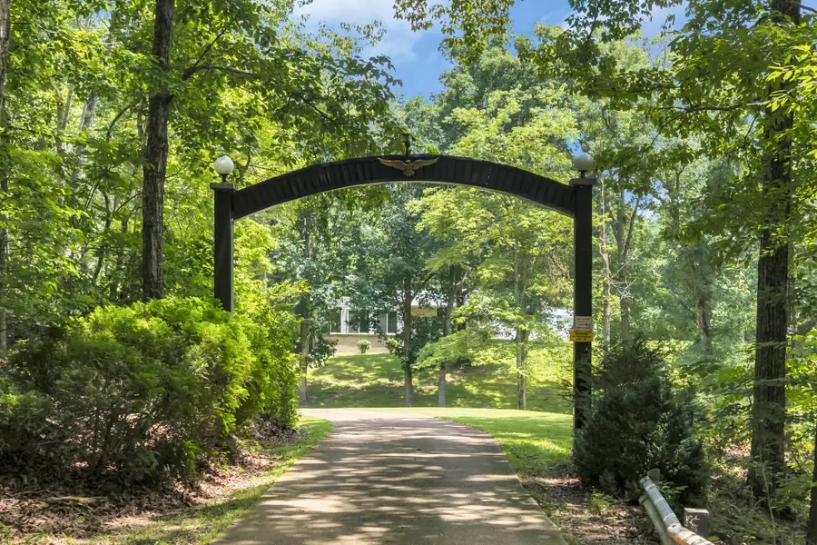 4251 Moss Hill Dr, Nunnelly, TN 37137 - #3