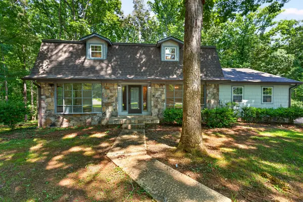 466 Willow Oak Dr, Winchester, TN 37398