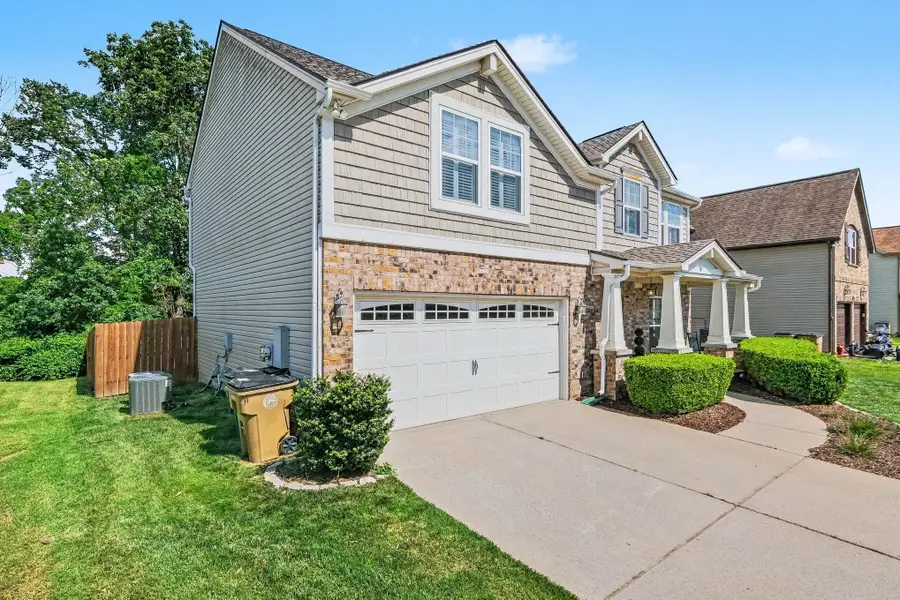 4248 Longfellow Dr, Nashville, TN 37214 - #3