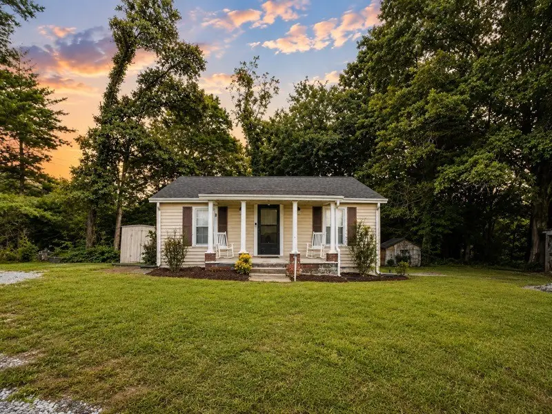 1298 Creek Rd, Smithville, TN 37166 - #1