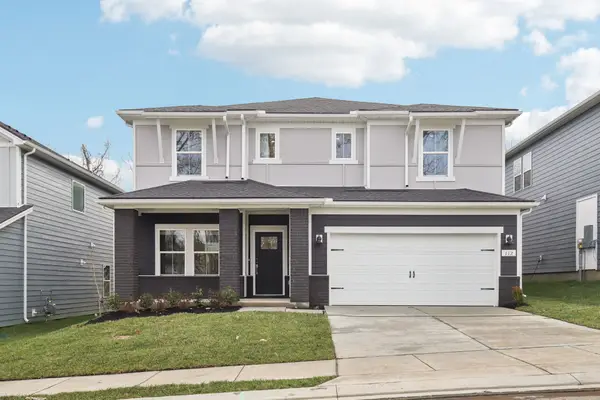 112 Vanguard Dr, La Vergne, TN 37086