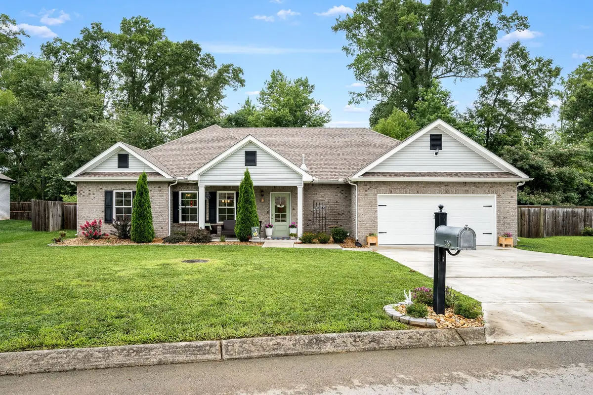 139 Blue Sky Ct, Tullahoma, TN 37388 - #1