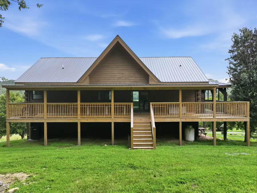 16 Eckert Ln, Pleasant Shade, TN 37145 - #2