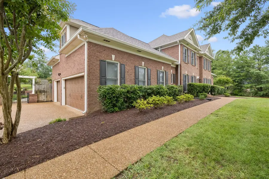 8203 Alamo Rd, Brentwood, TN 37027 - #3