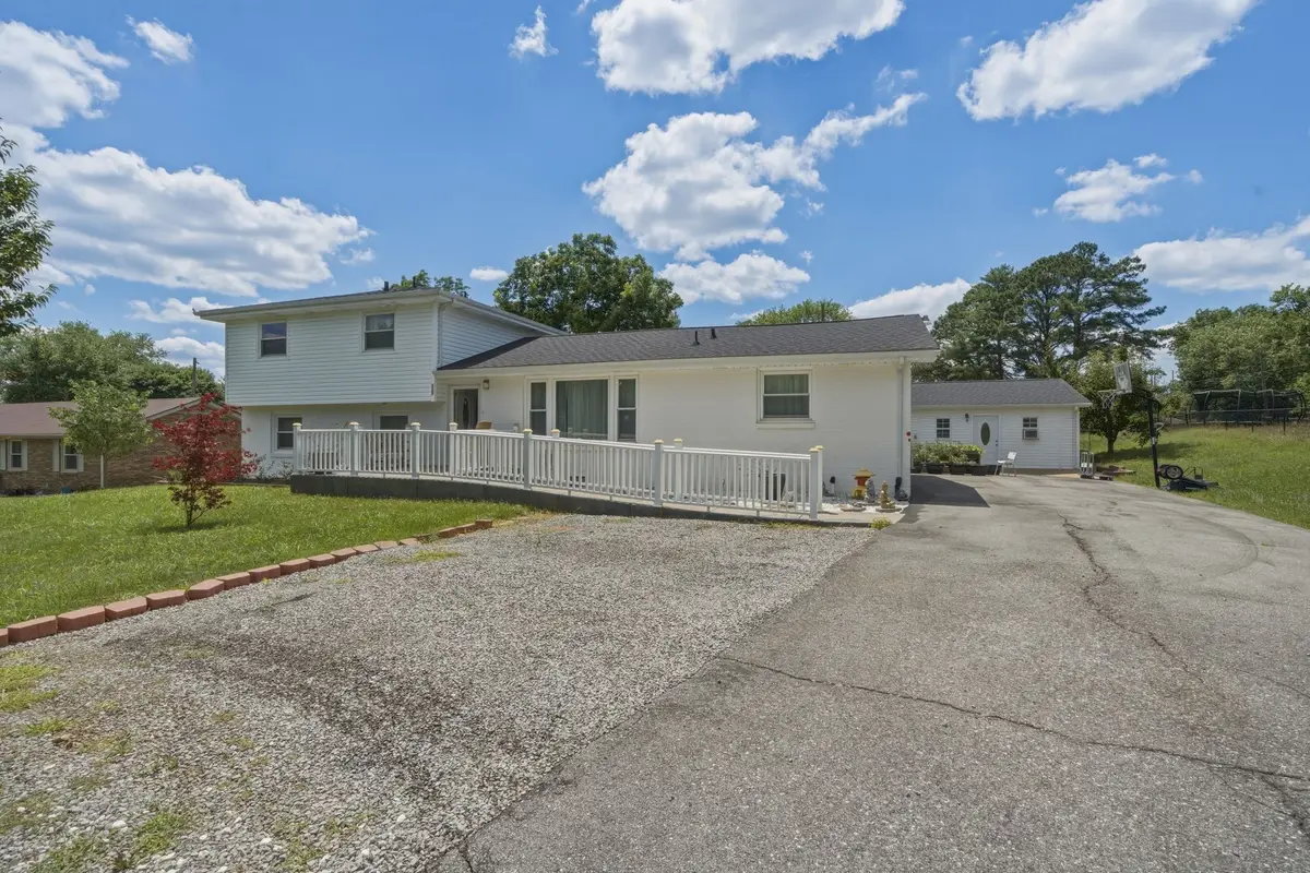 328 Kimbrough Rd, Clarksville, TN 37043 - #1