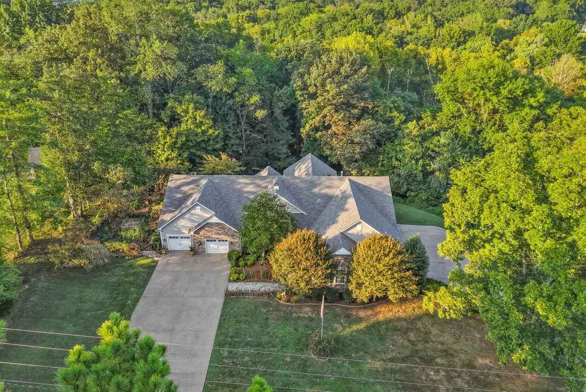659 Cornwall Rd, Clarksville, TN 37043 - #1