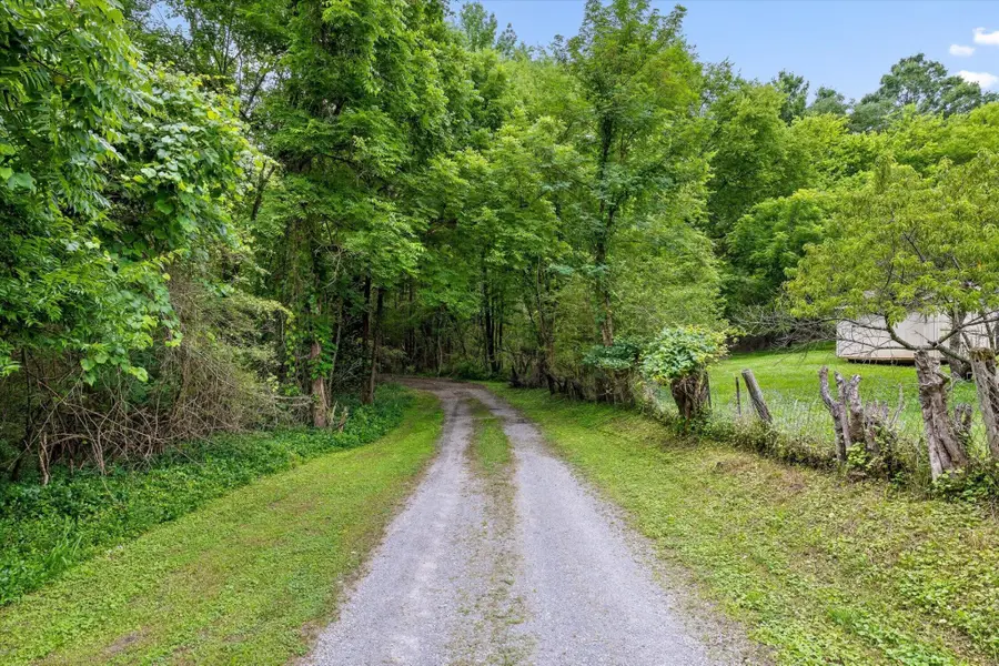 1906 Spradling Road, Soddy Daisy, TN 37379 - #3