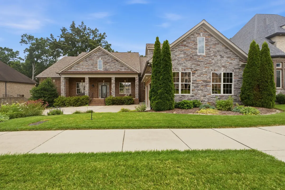 333 Bournemouth Ln, Hermitage, TN 37076 - #1