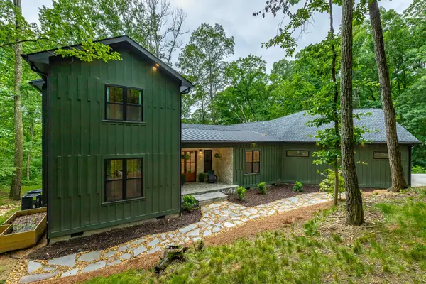 19 Stonehaven Drive, Signal Mountain, TN 37377