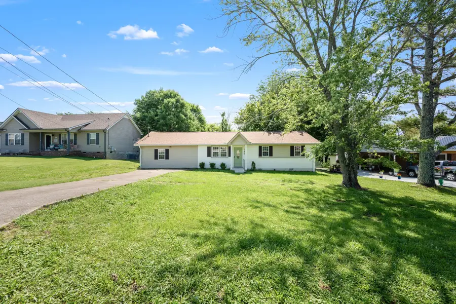 203 Freeman Dr, Lewisburg, TN 37091 - #2