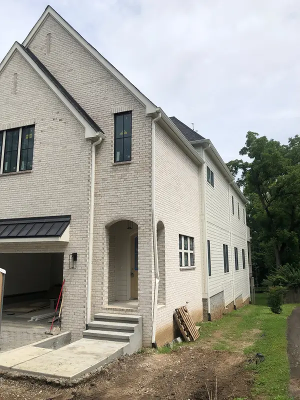 3804 Harding Pl, Nashville, TN 37215