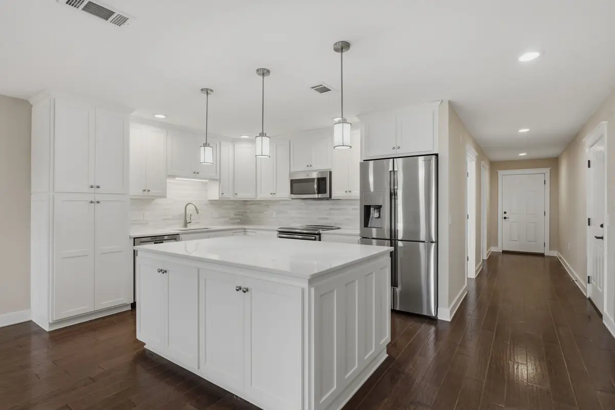 705 Mount Carmel Pl, Nashville, TN 37205 - #1