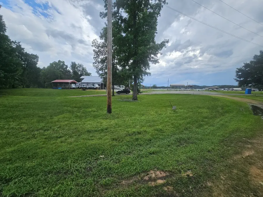 432 Duck Blind Rd, Clifton, TN 38425 - #2