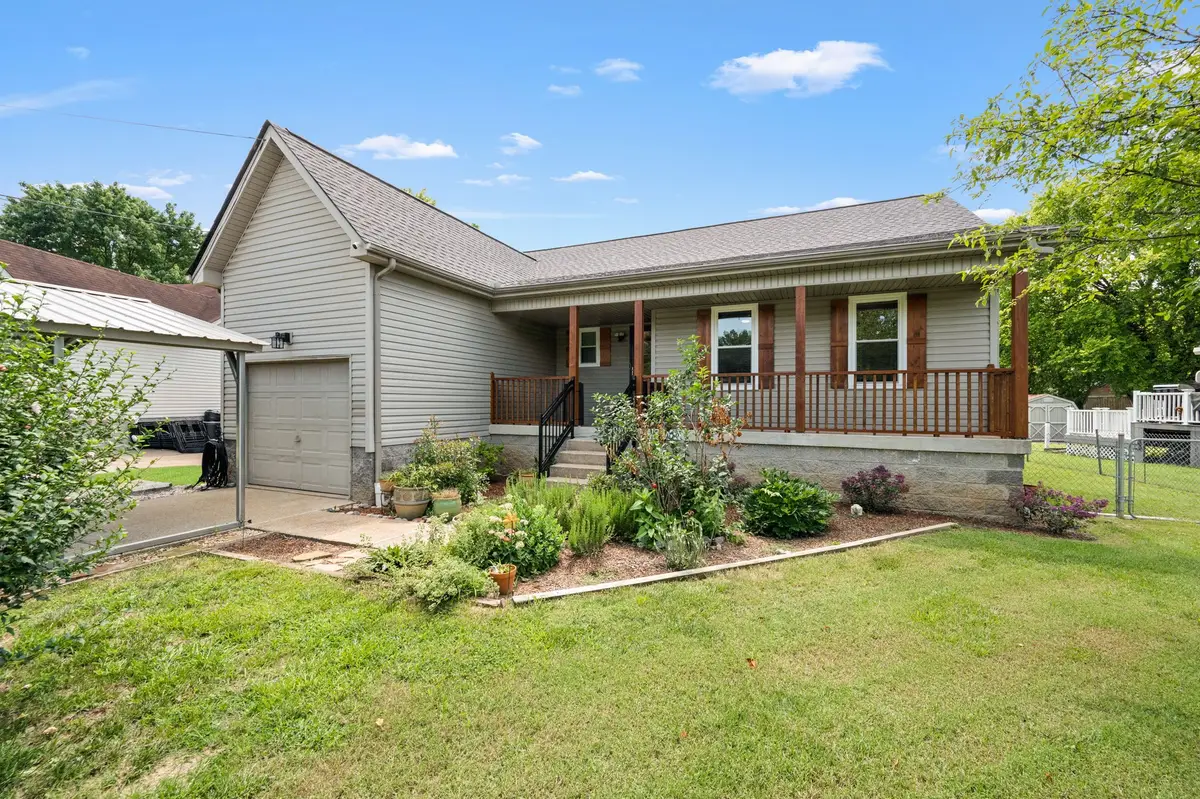 610 Nearlake Ct, La Vergne, TN 37086 - #1