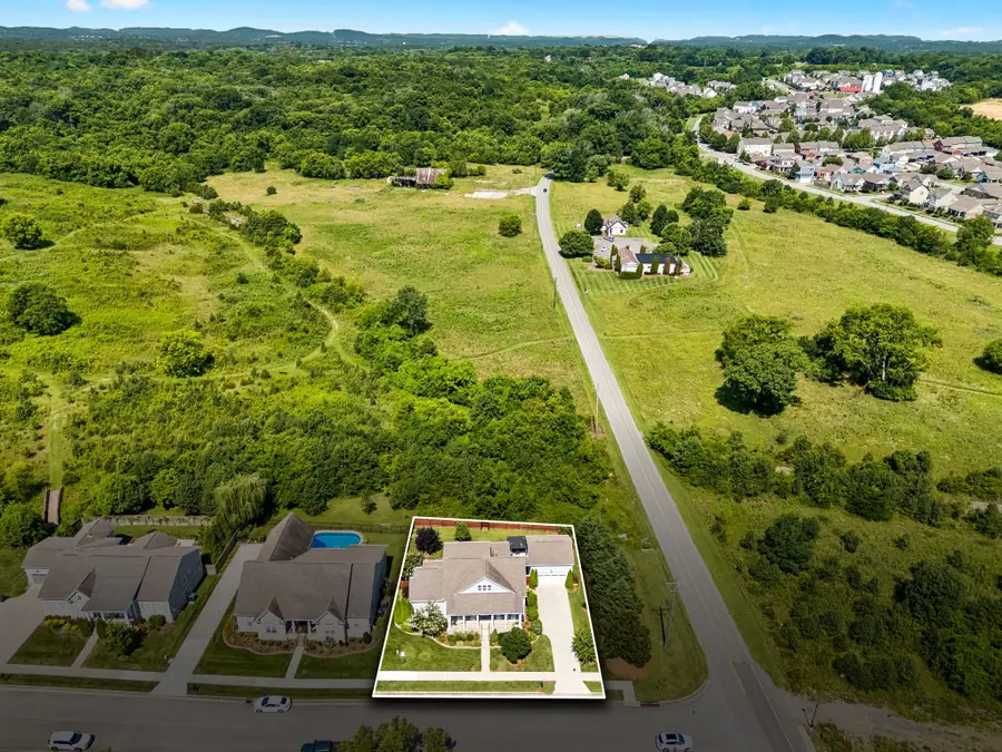1104 Princeton Hills Dr, Nolensville, TN 37135 - #3