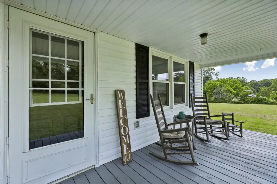 2420 Hawkersmith Rd, Manchester, TN 37355 - #2