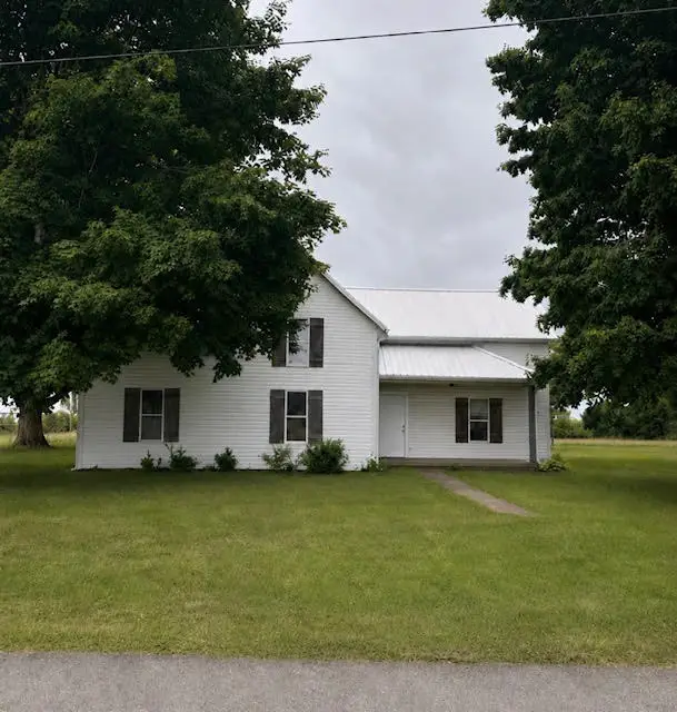 301 Bob Perry Rd, Bethpage, TN 37022 - #1