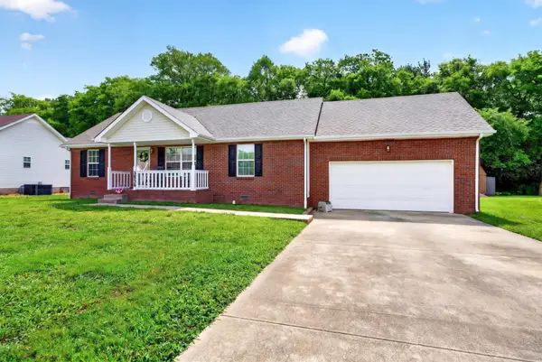 3856 Benjamin Dr, Clarksville, TN 37040