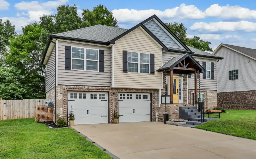 777 Banister Dr, Clarksville, TN 37042 - #3
