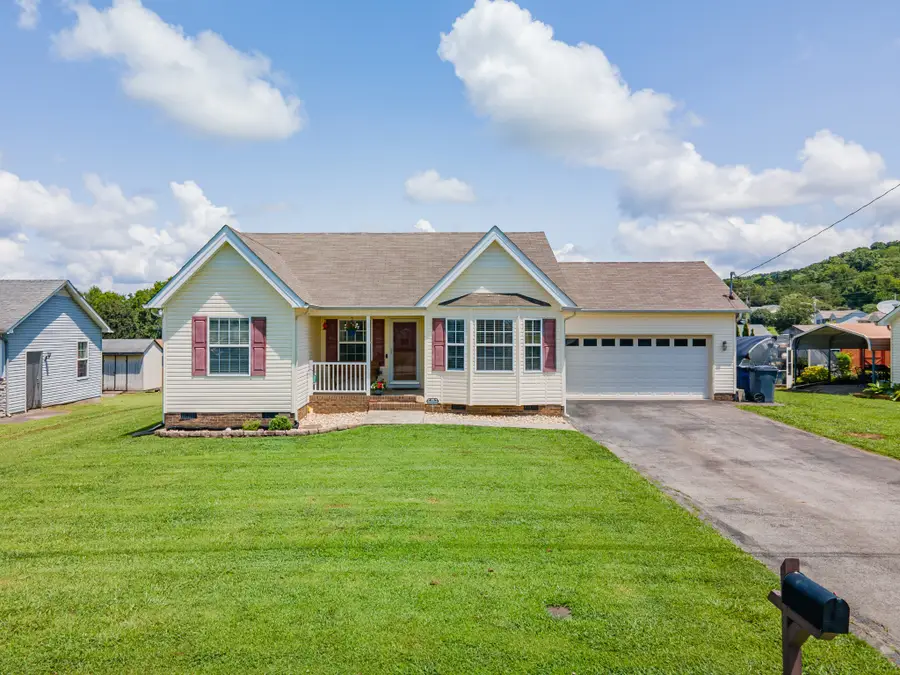 1604 Avers Ave, Columbia, TN 38401 - #3