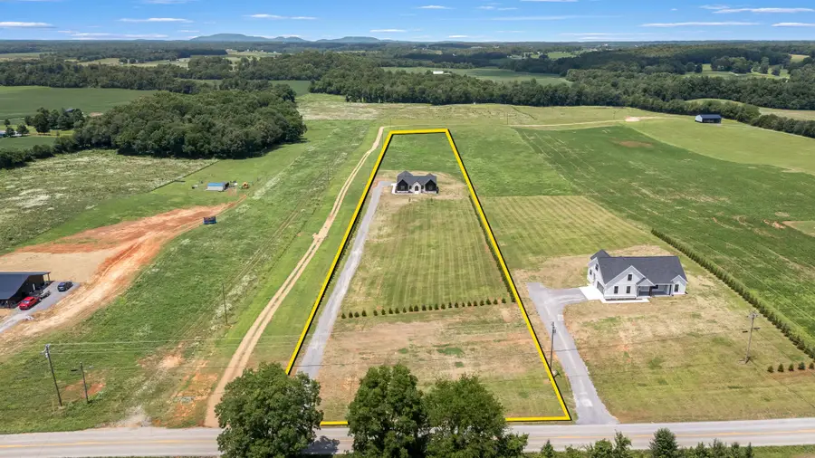 6954 Shelbyville Rd, Morrison, TN 37357 - #2