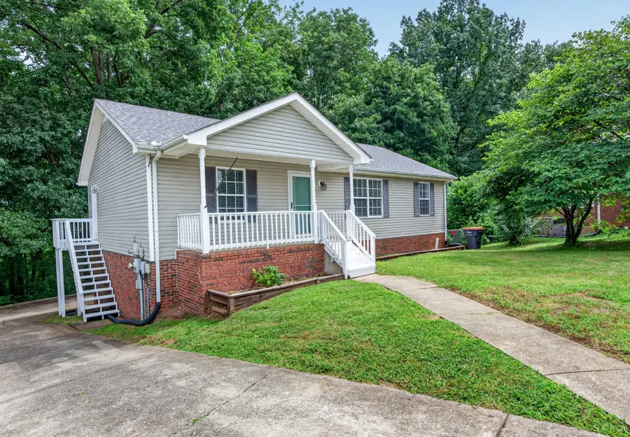 979 Bobcat Dr, Clarksville, TN 37042 - #2