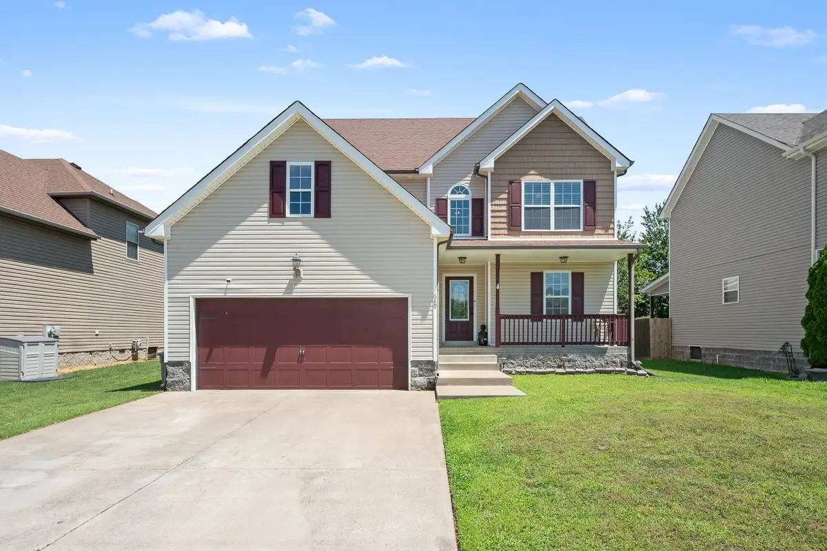 689 Fox Hound Dr, Clarksville, TN 37040 - #1