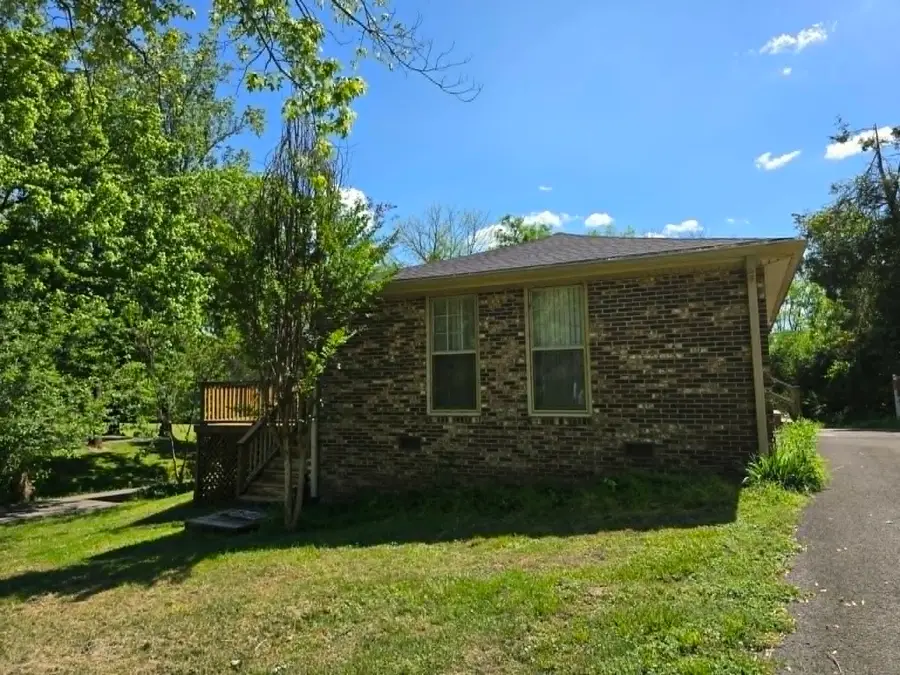 605 Harpeth Pkwy E, Nashville, TN 37221 - #3