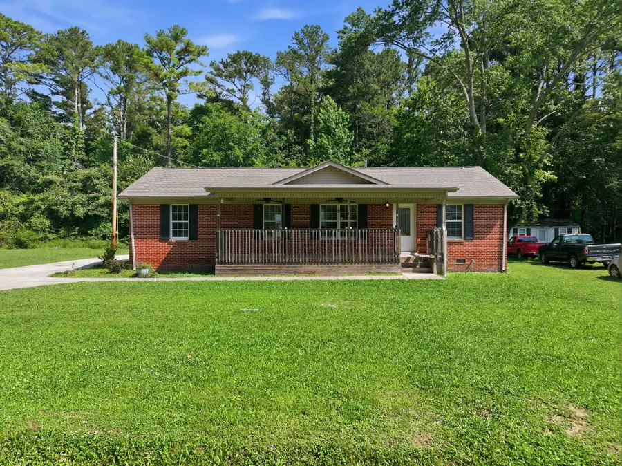 945 Mckellar Dr, Tullahoma, TN 37388 - #2