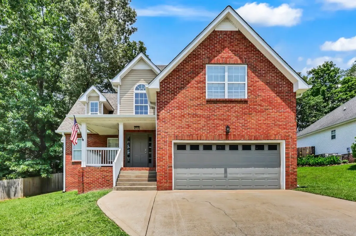 3129 Holly Pt, Clarksville, TN 37043 - #1