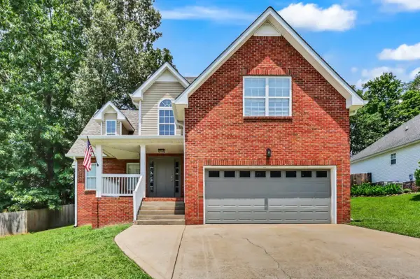 3129 Holly Pt, Clarksville, TN 37043