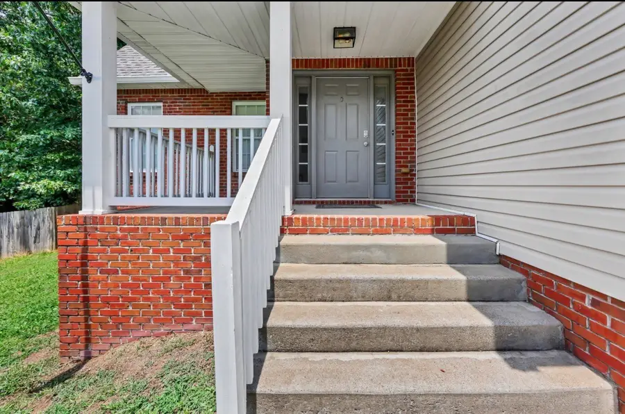 3129 Holly Pt, Clarksville, TN 37043 - #3