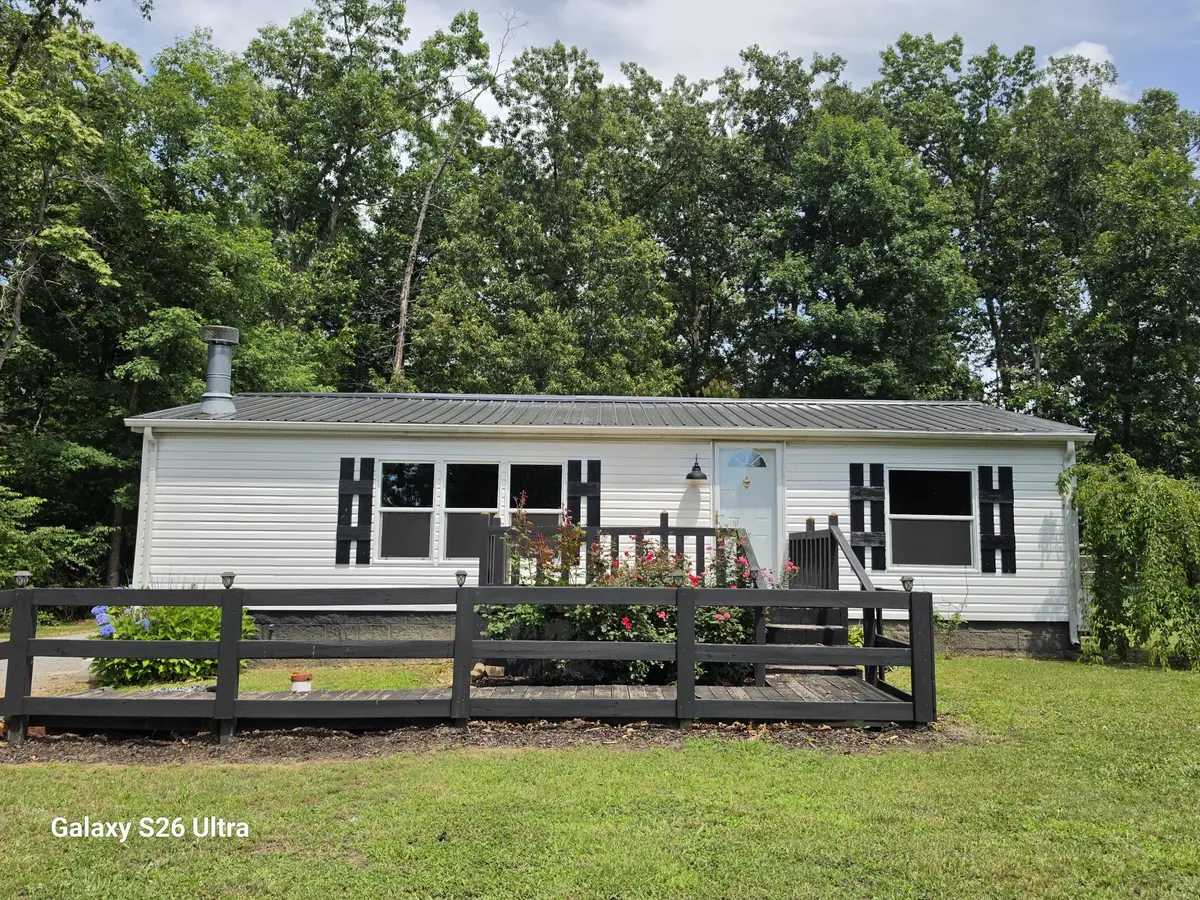 1361 Lakeshore Dr, Beechgrove, TN 37018 - #1