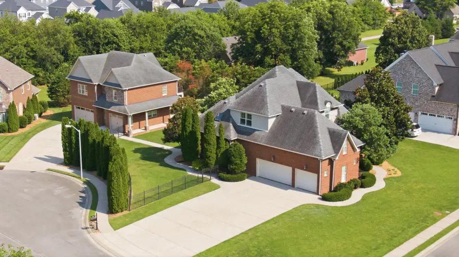 2926 Frank Robinson Dr, Murfreesboro, TN 37130 - #2
