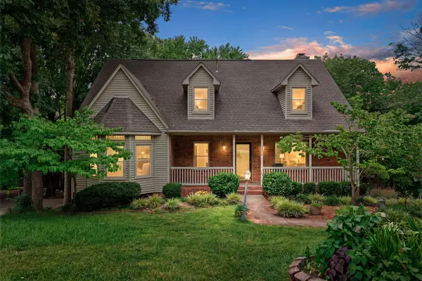 626 Knollwood Dr, La Vergne, TN 37086