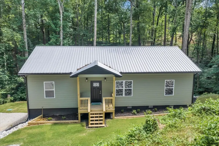 226 Woodland Way, Estill Springs, TN 37330 - #2